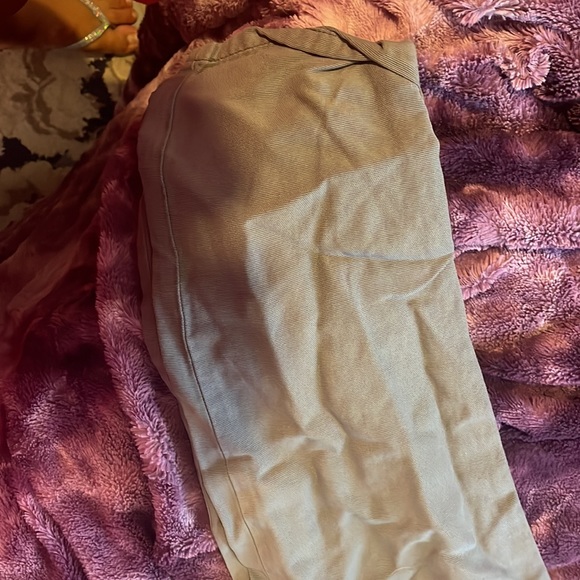 Maurice long capris w button - Picture 3 of 4